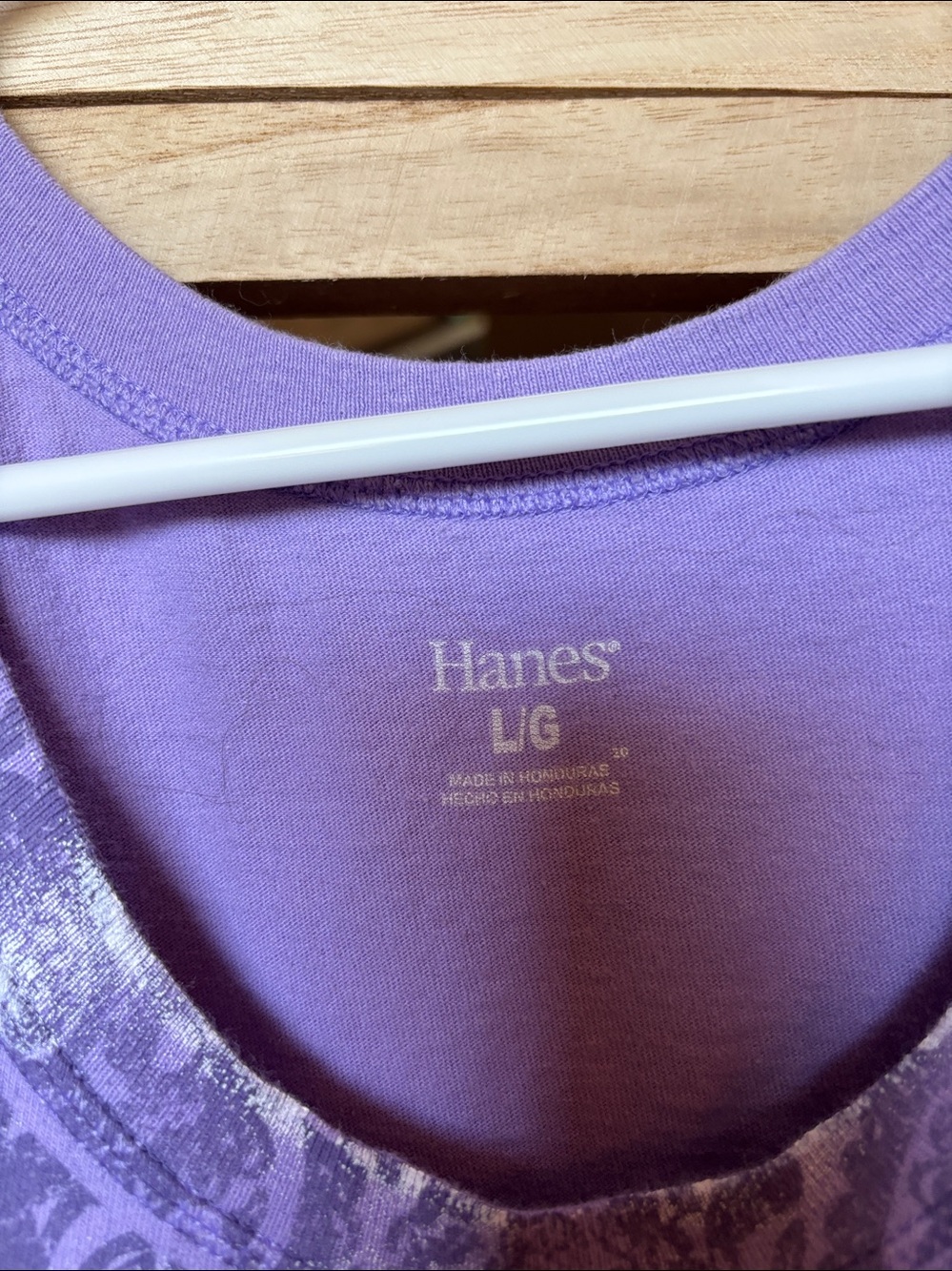 FINAL MARKDOWN Hanes Lavender Tank with Lace-Print Large - Picture 2 of 4